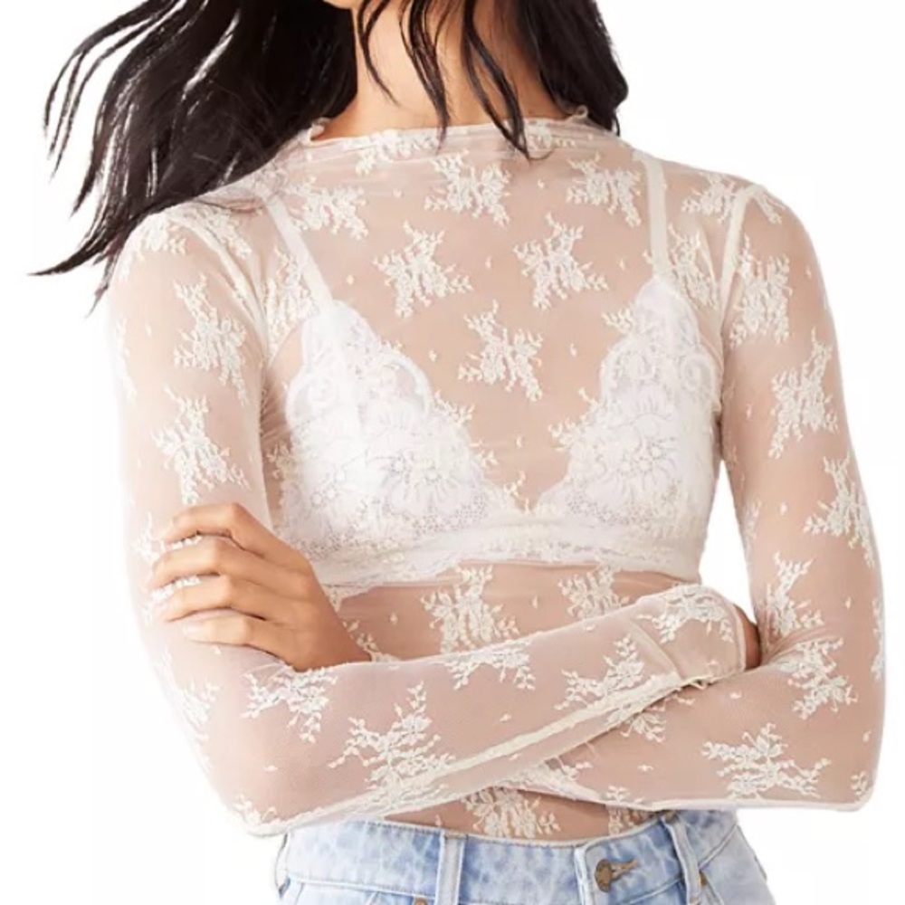 Nwot Free People lady lux sheer Lace Long-Sleeve  Top - cream